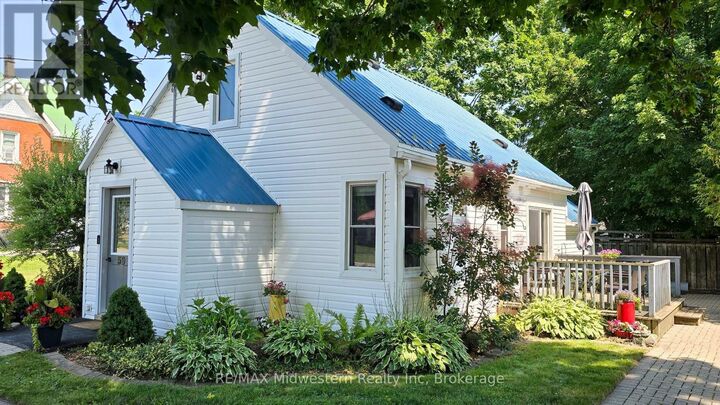 Property Photo:  59 Flora Street  ON N0G 1H0 
