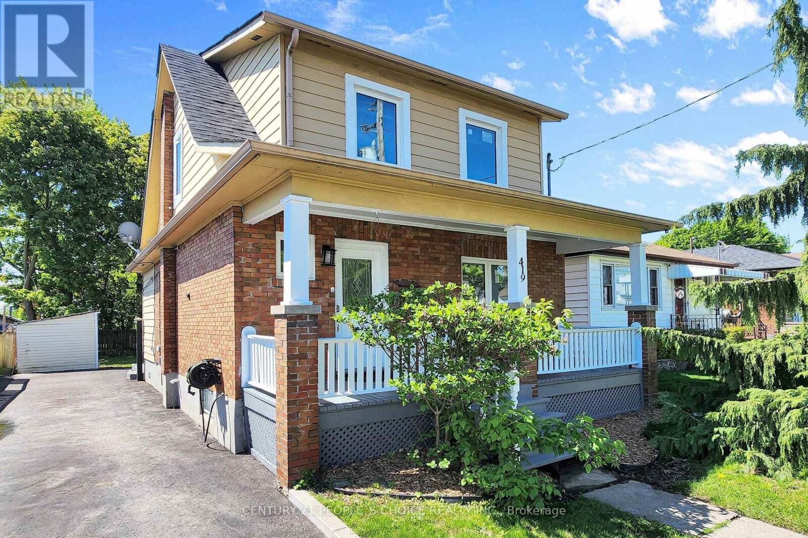 Property Photo:  419 Adelaide Avenue West  ON L1J 2R9 