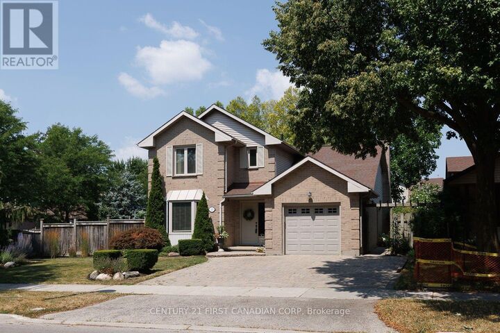 Property Photo:  255 Deveron Crescent  ON N5Z 4N2 
