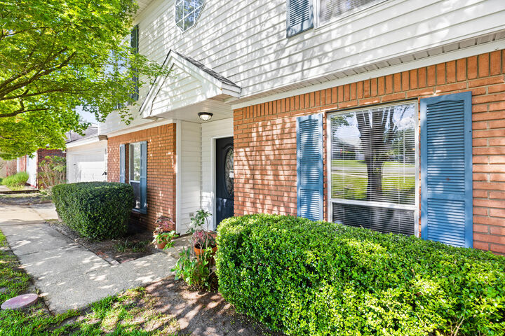 Property Photo:  820 Sparkleberry Cove  FL 32578 