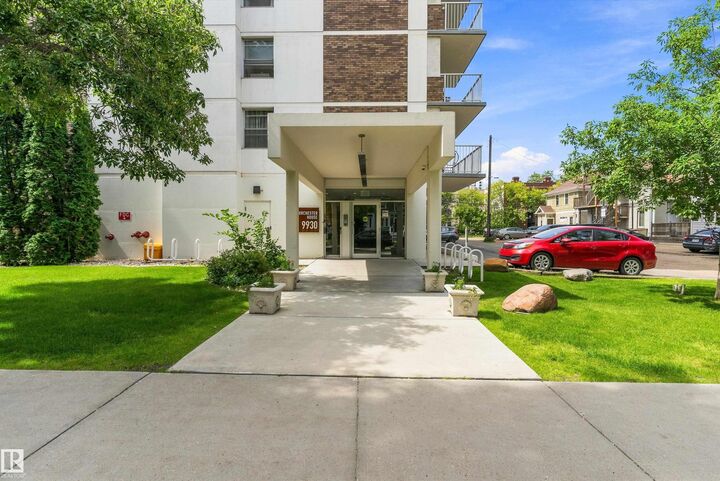 Property Photo:  9930 113 Street NW 706  AB T5K 1N6 