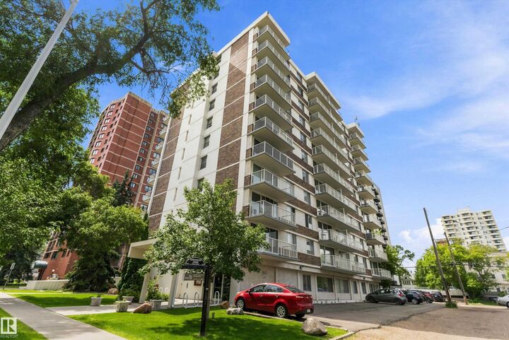 Property Photo: 9930 113 Street NW 706 AB T5K 1N6