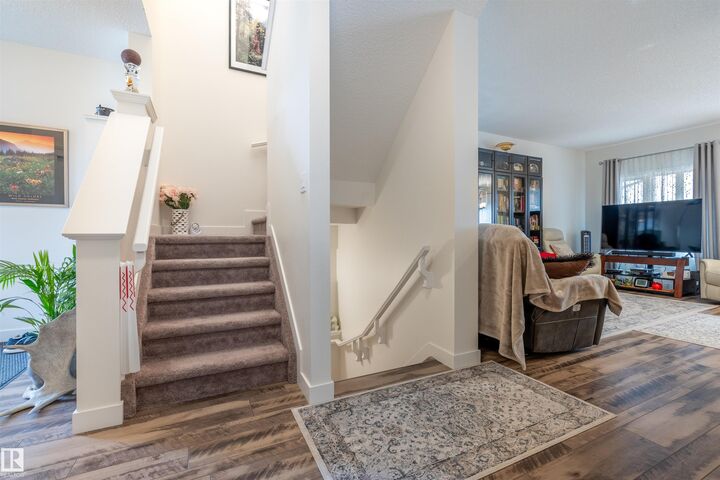 Property Photo: 2066 Graydon Hill Crescent SW AB T6W 4C7