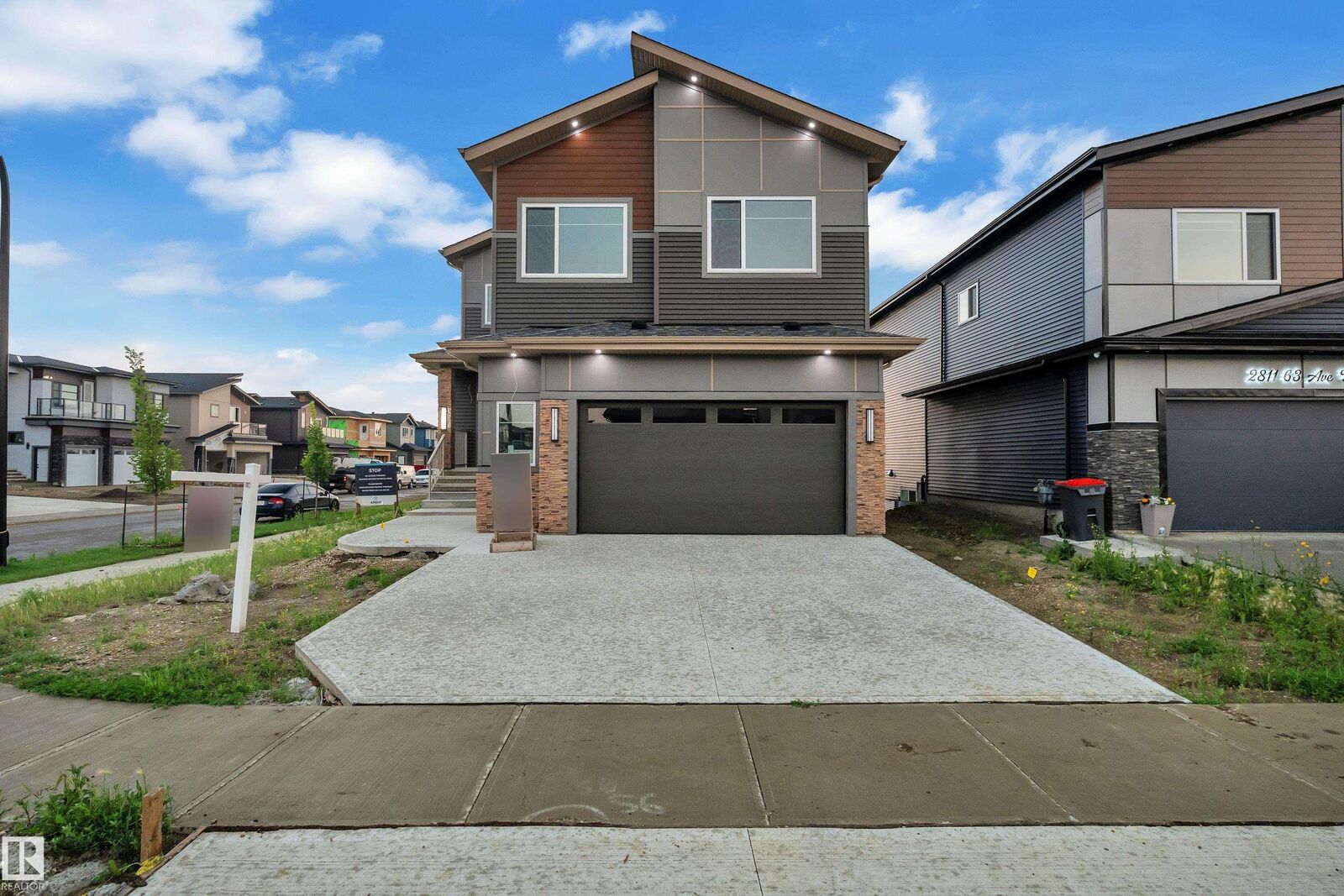 Property Photo:  2817 63 Avenue  AB T4X 3A6 