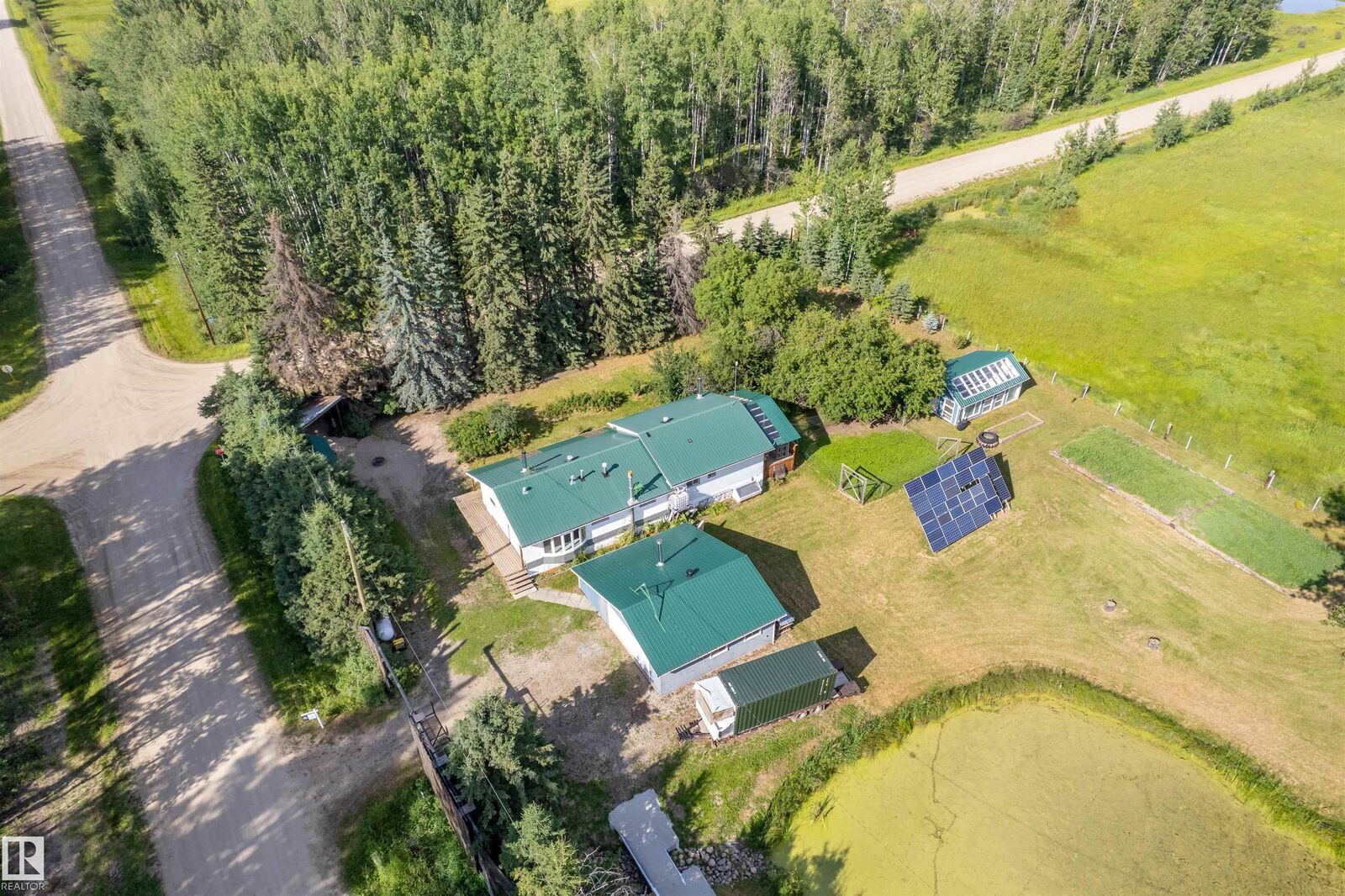 Property Photo: 453081 Rge Road 75 AB T4J 1L4