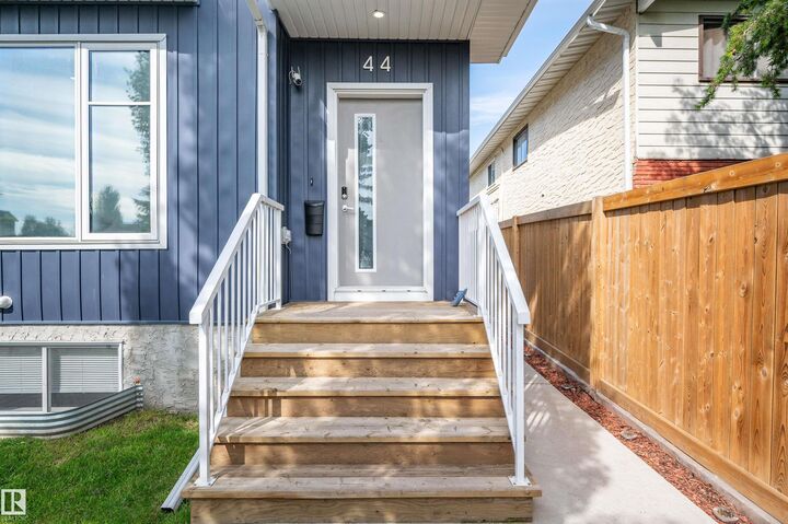 Property Photo:  11444 82 Street NW  AB T5B 2V4 