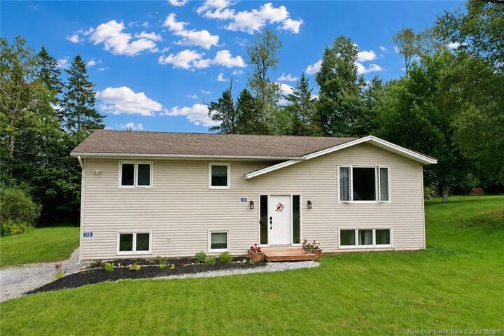 Property Photo:  38 Donlea Drive  NB E5N 5K3 