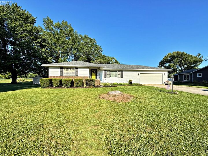 Property Photo: 133 Gibson Court OH 44883