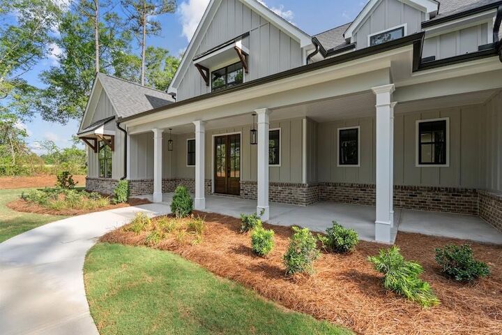 Property Photo:  135 Martin Cemetery Road  GA 30117 