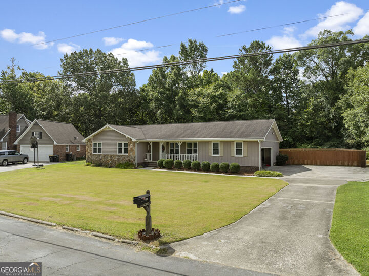 Property Photo:  113 Woodvalley Drive SW  GA 30165 
