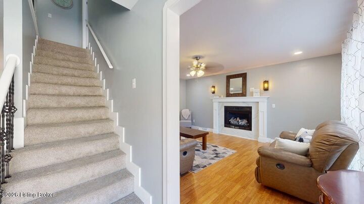 Property Photo:  409 College View Dr  KY 42701 