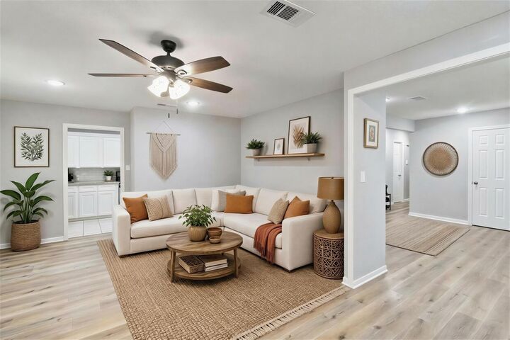 Property Photo: 117 Cannon Street TX 77531