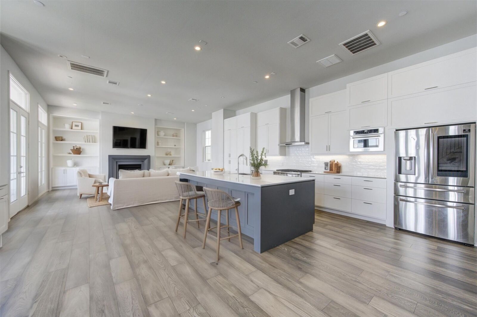 Property Photo: 5336 Chandler Street TX 77007