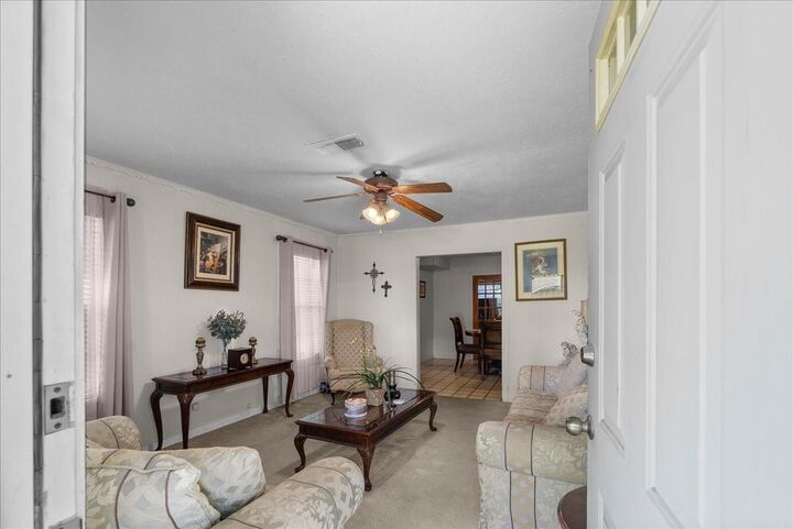 Property Photo:  104 Avenue E  TX 77562 