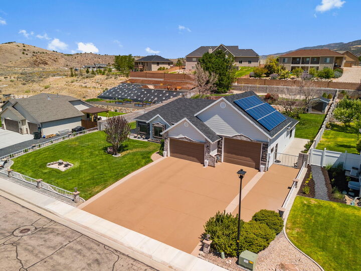 Property Photo: 5192 N Juniper Ridge Rd UT 84721