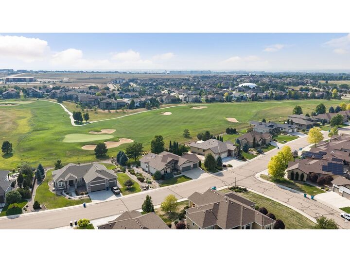 Property Photo:  5983 Bay Meadows Dr  CO 80550 
