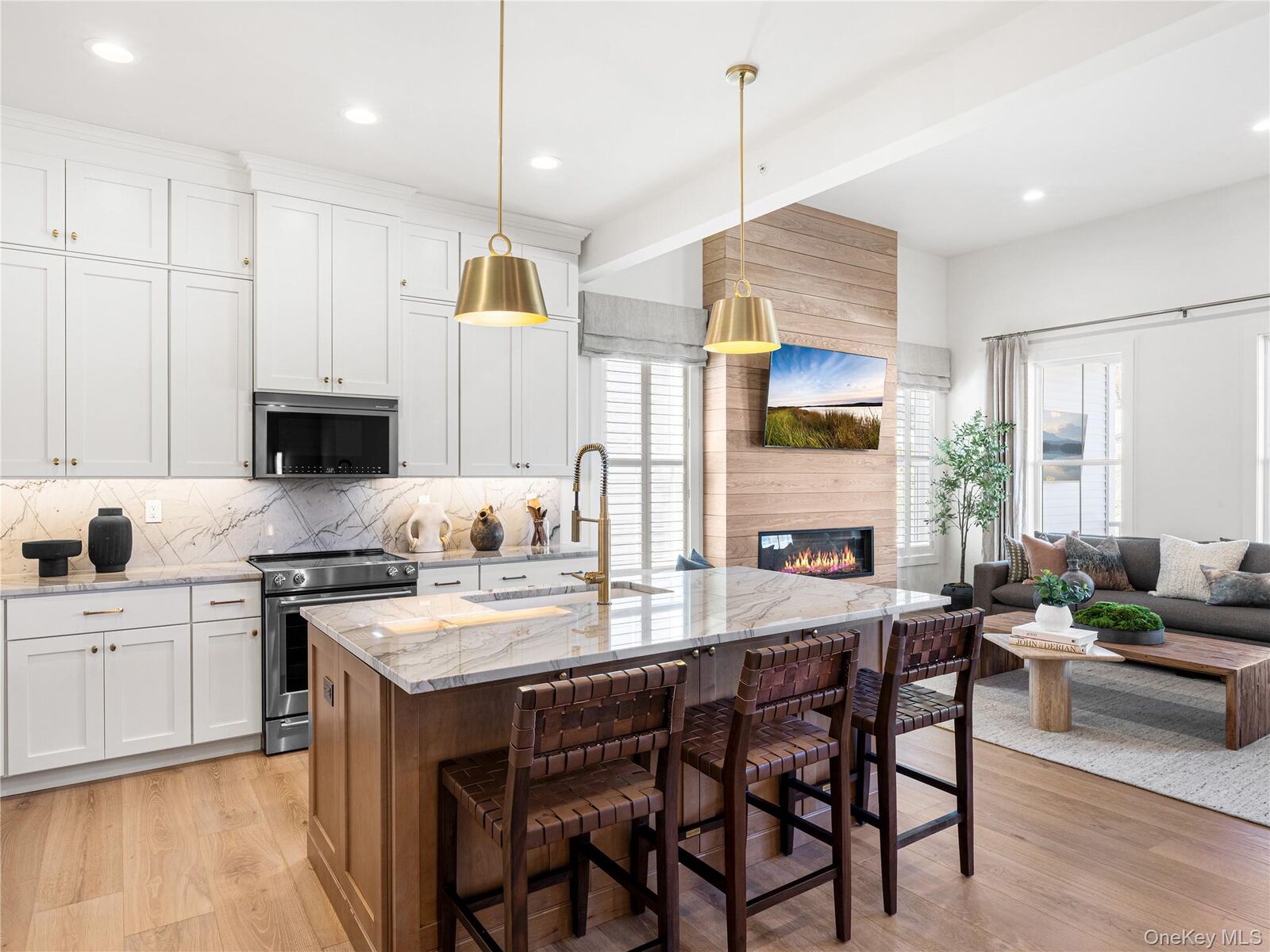Property Photo: 1002 Summit Loop 37 NY 10512