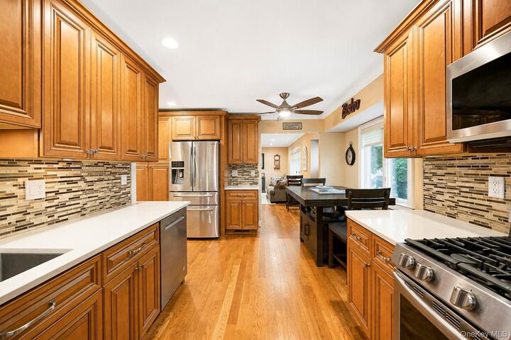 Property Photo:  18 Cornell Lane  NY 11801 