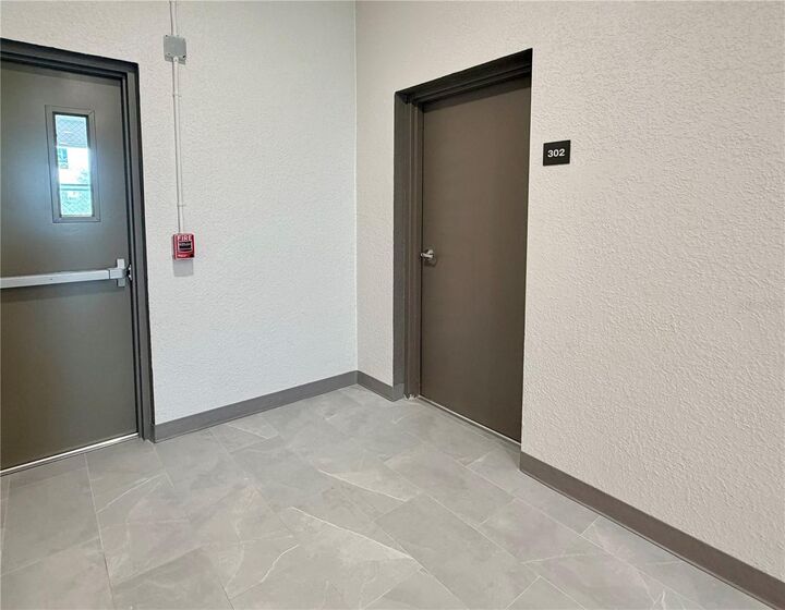 Property Photo:  4424 S Texas Avenue 1-302  FL 32839 