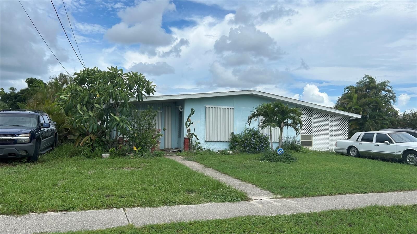 Property Photo:  3424 Easy Street  FL 33952 