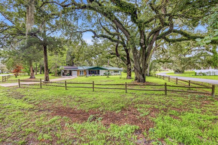 Property Photo: 34746 Gardenia Way FL 33523