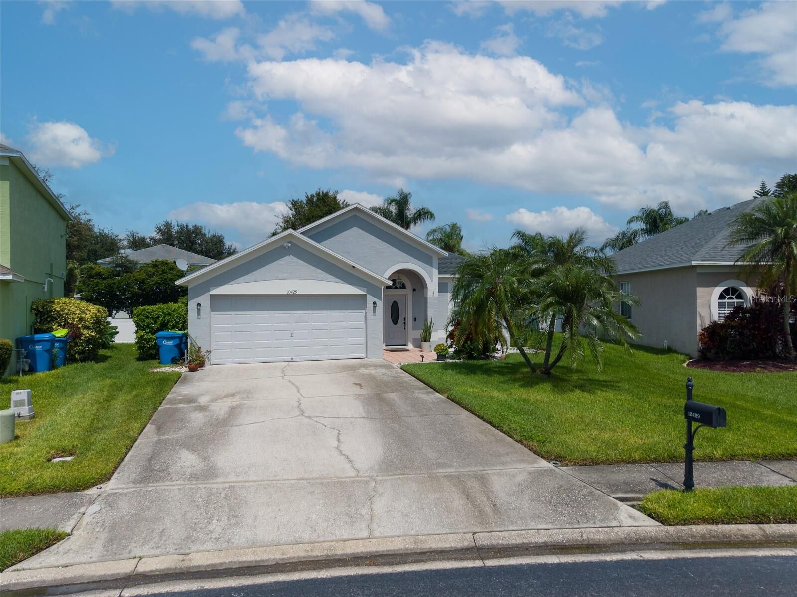 Property Photo:  10429 Tecoma Drive  FL 34655 