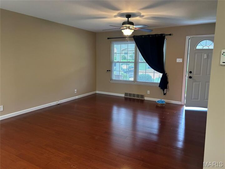Property Photo:  31 Graeler Drive  MO 63146 