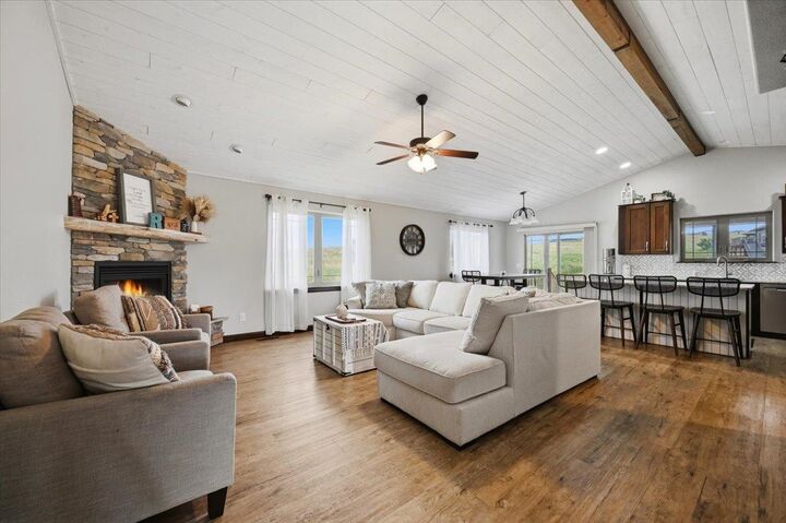 Property Photo:  725 Maple Drive  SD 57783 