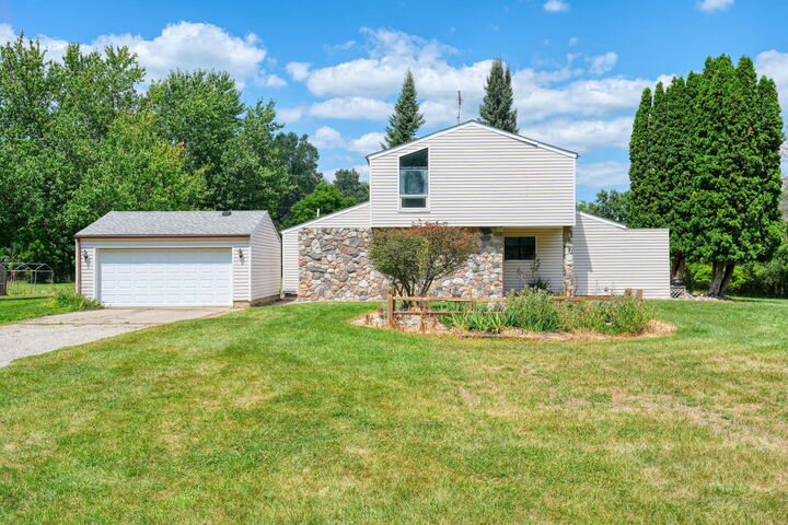 Property Photo: 13142 Taylor Road MI 49230
