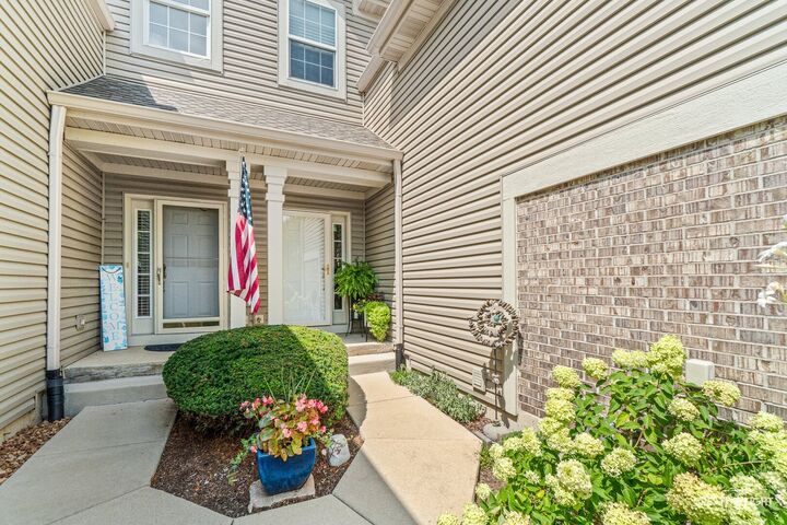 Property Photo:  
