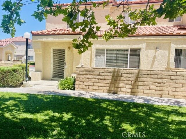 Property Photo:  43469 W 30th Street W 1  CA 93536 