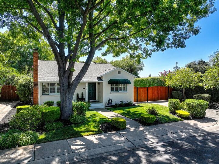 Property Photo: 1725 50th Street CA 95819