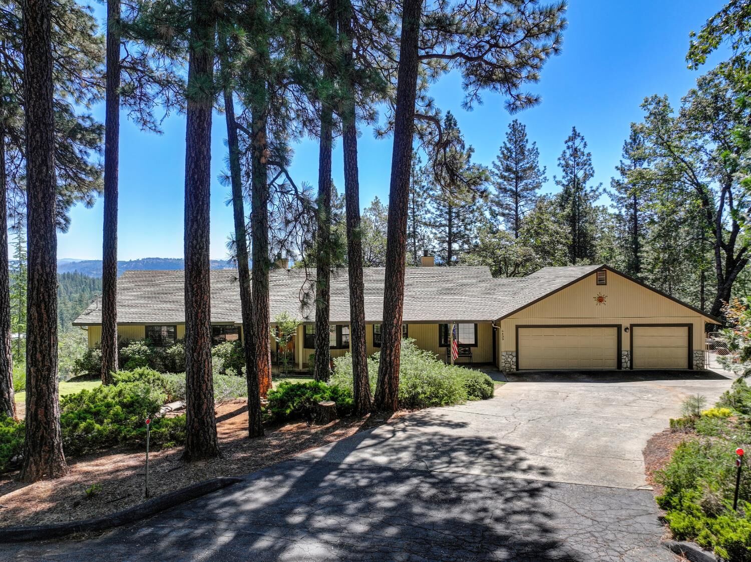 Property Photo: 6435 Green Leaf Lane CA 95631