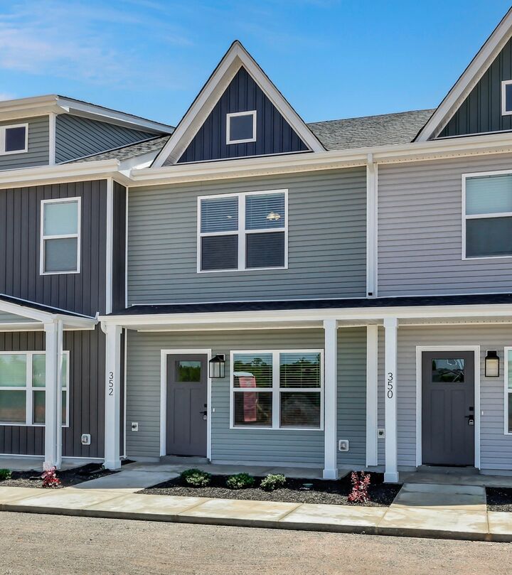 Property Photo: 356 Front Ridge Cir TN 37040