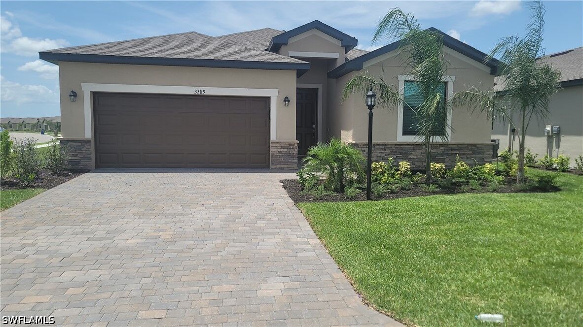 Property Photo: 3389 Menores Way FL 33905