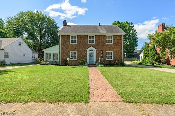 Property Photo:  228 Kenwick Drive  OH 44313 