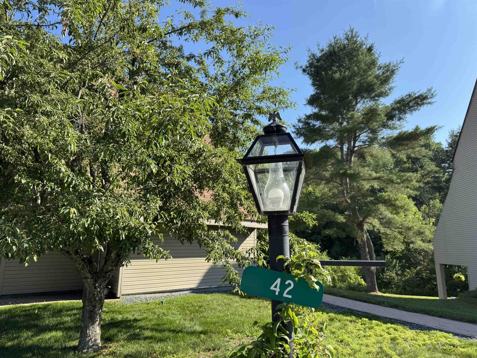 Property Photo:  42 Heritage Condo Way  VT 05091 