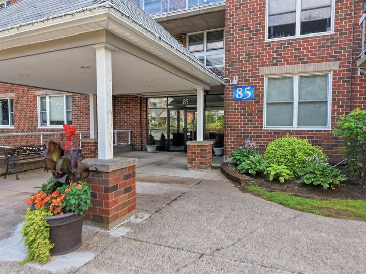 Property Photo:  206 85 Spinnaker Drive  NS B3N 3E3 