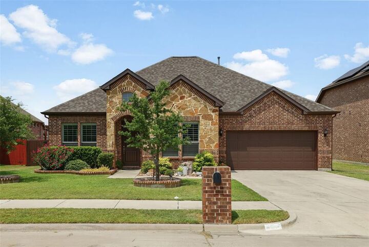 Property Photo: 4908 Brookside Drive TX 76226