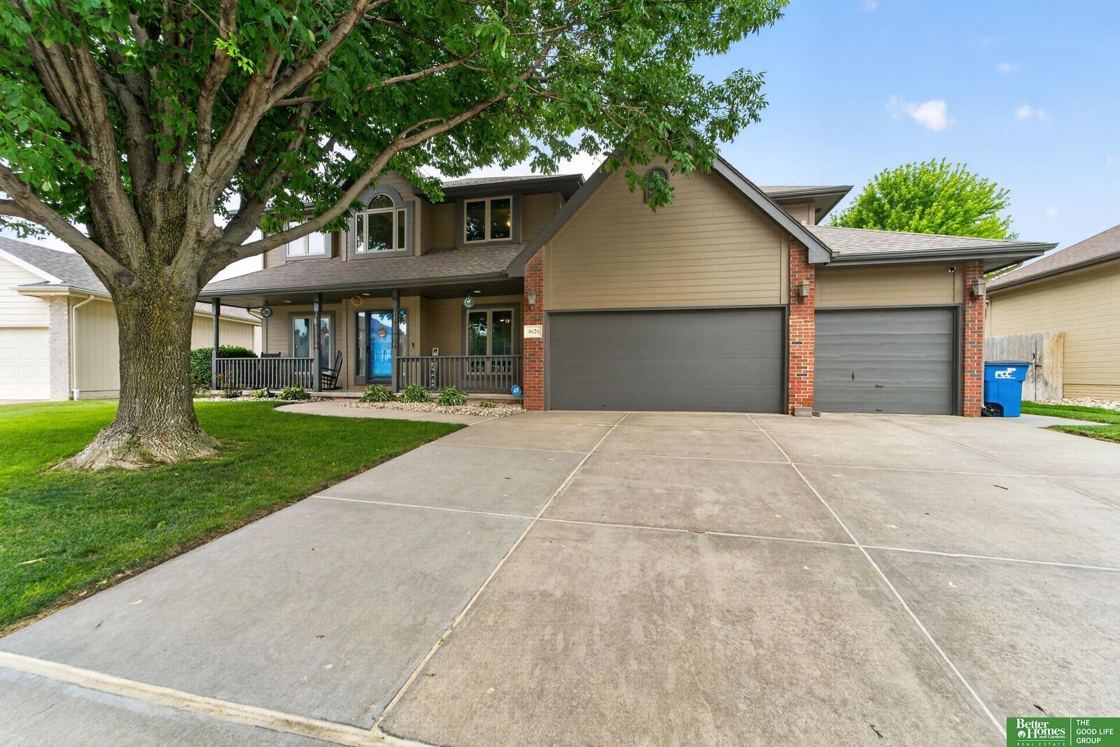 Property Photo: 4626 S 175 Avenue NE 68135