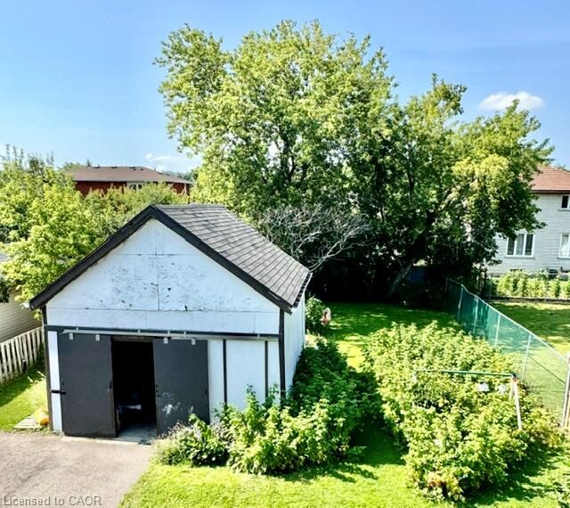 Photo de la propriété:  342 Barton Street  ON L8E 2K9 
