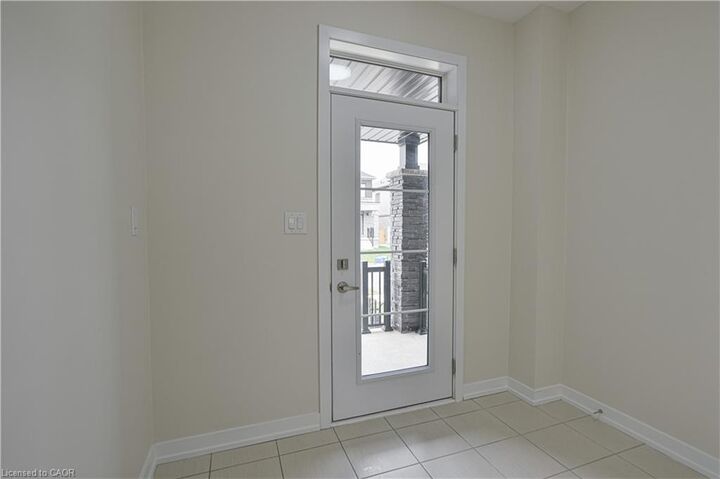 Property Photo:  4 Owl Lane  ON N3W 0G4 