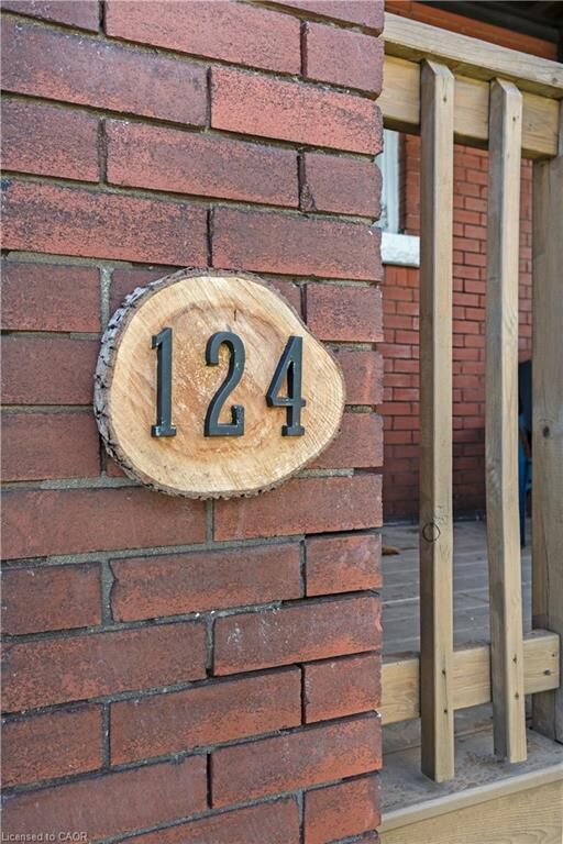Property Photo: 124 Balsam Avenue N ON L8L 6Y3