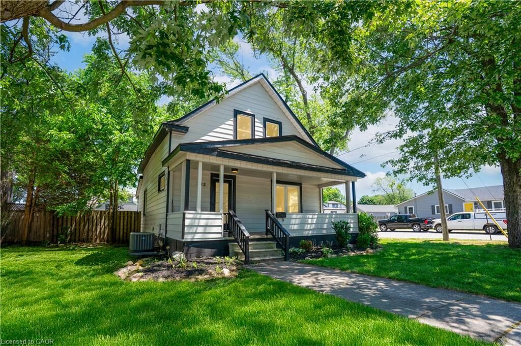 Property Photo:  793 Steele Street  ON L3K 4Z5 