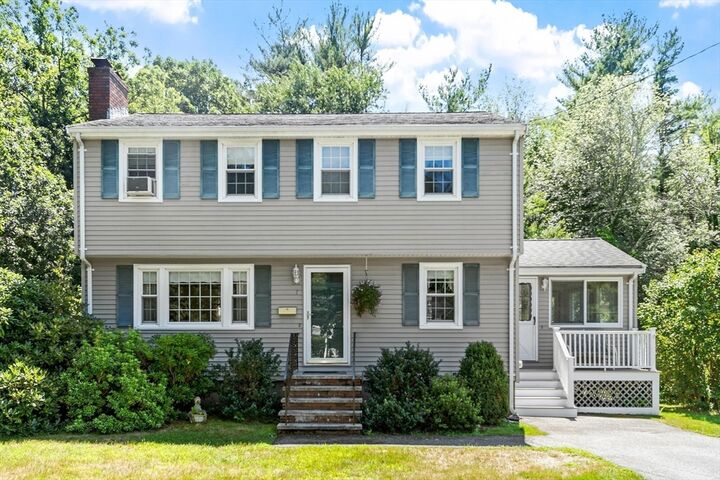 Property Photo:  7 Susan Dr  MA 01864 
