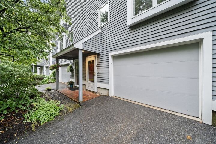 Property Photo:  8 Country Meadow Rd 8  MA 01832 