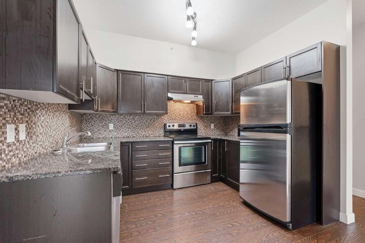 Property Photo: 4901 46 Street 407 AB T4N 1N2