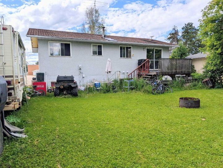 Property Photo: 209 7 Street SE AB T0G 2A3
