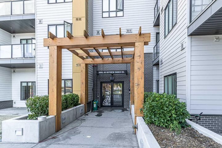 Property Photo:  60 Skyview Ranch Road NE 3122  AB T3N 2J8 