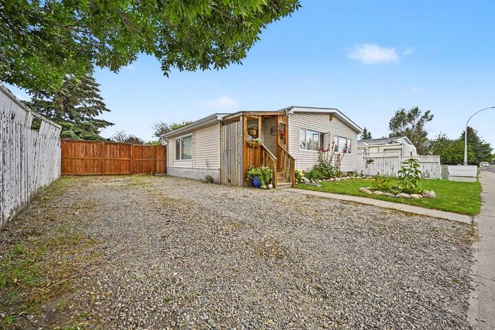 Property Photo: 842 Briarwood Road AB T1P 1E8
